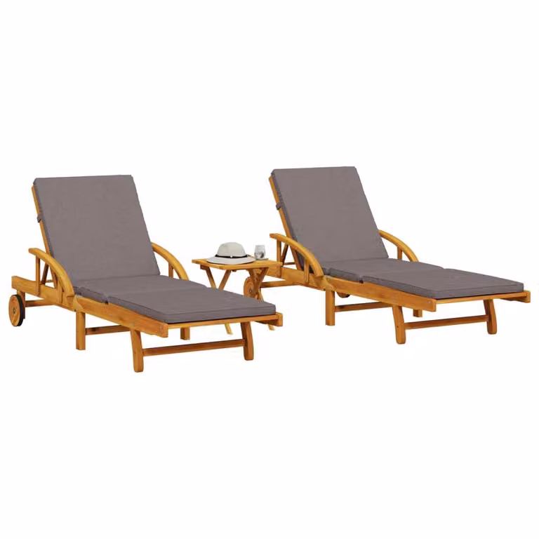 Set de 2 tumbonas Syfax con mesa de madera de acacia tratada en color marrón y gris con reposacabezas ajustable y bandeja lateral