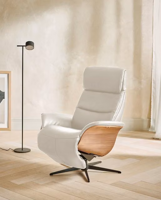Sillón relax eléctrico Ford de El Corte Inglés en piel semi anilina color blanco con espuma fría