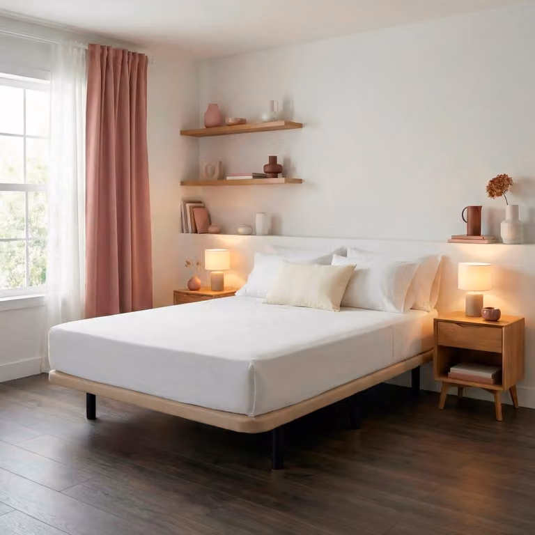 Base tapizada BE ZEN MATTRESS AND HEALTH en color beige con estructura de metal y lamas fijas, An/P/Al: 90 x 190 x 31 cm