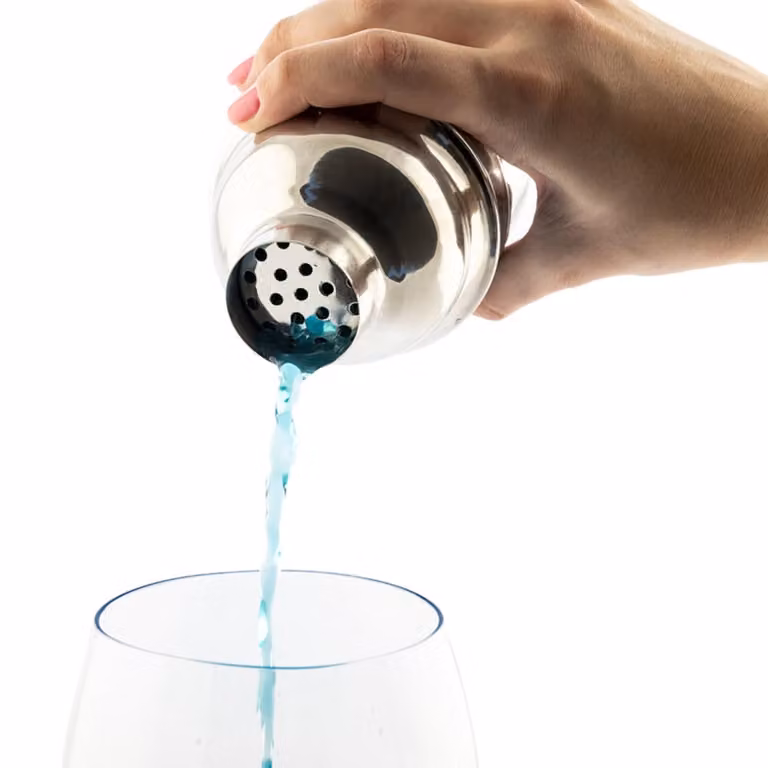 Coctelera Koala de acero inoxidable y silicona de 750 ml en color plata y bronce con diseño redondo