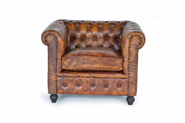 Sillón Chesterfield Giner y Colomer de cuero y metal en color marrón, An/P/Al: 82 x 70 x 96 cm