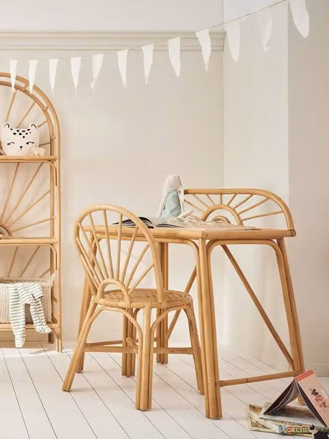 Escritorio infantil retro Vertbaudet de madera y ratán en color beige y marrón