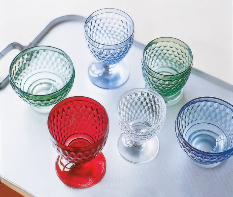 Juego de 4 copas de vino tinto Villeroy & Boch Boston de cristal en color azul y rojo, 310 ml