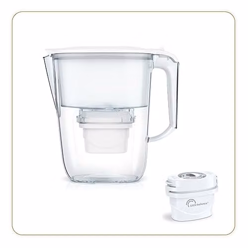 Jarra filtrante Little Balance 8592 transparente con tapa y 3 cartuchos filtrantes, capacidad 2,5 l, reduce microplásticos, cloro y cal, color blanco