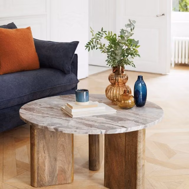 Mesa de centro redonda Atmosphera Coppa de mármol y madera de mango en colores beige y marrón, Diámetro: 91,5 cm