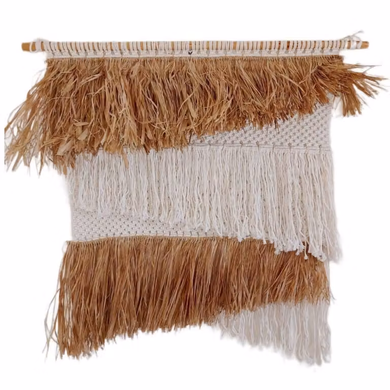 Tapiz de pared boho de My Bliss Home con diseño abstracto de rafia y macramé en colores blanco y beige
