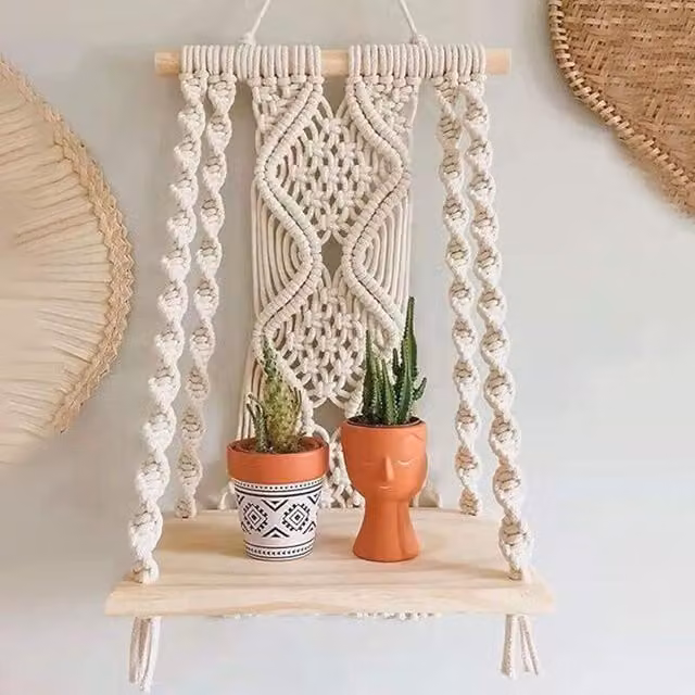 Estante de pared de macramé XISRENS con madera de estilo boho en colores negro o beige para salón o dormitorio