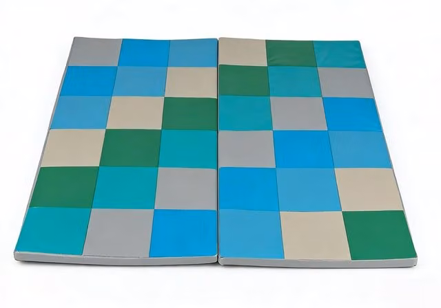 Alfombra de juegos plegable para bebés NORTHIX de 2 piezas, espuma y piel sintética, multicolor, 144 x 144 cm