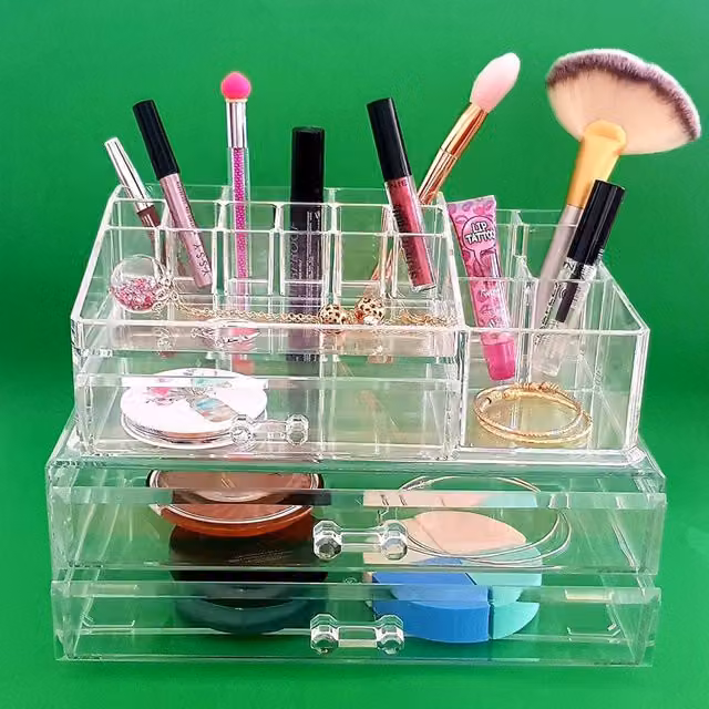 Organizador de cosméticos y maquillaje Trade Shop Traesio Esy10258 con 15 compartimentos en acrílico transparente y multicolor