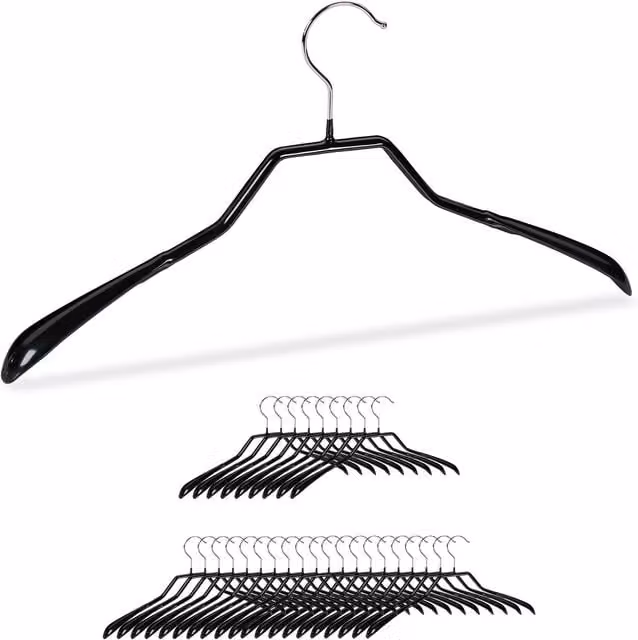 Set de 30 perchas antideslizantes de metal y plástico con hombros contorneados de Relaxdays, color negro, An/P/Al: 22 x 41,5 x 3 cm