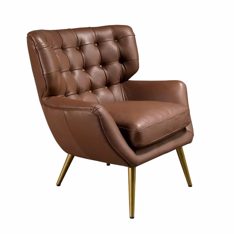 Sillón Chesterfield Angel Cerda de piel en color marrón y detalles dorados con estructura de metal y relleno de espuma