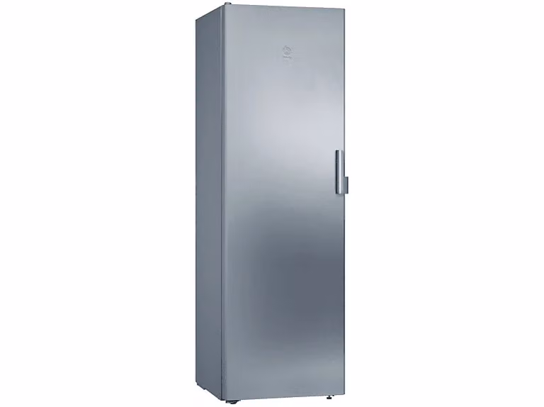 Frigorífico de una puerta Balay 3FCE568XE en color plata con 346 l de capacidad, iluminación LED, cajón con control de humedad y zona zero degree para tus alimentos