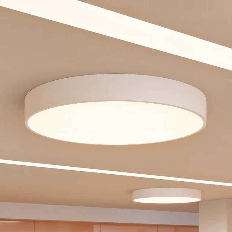Lámpara de techo LED Arcchio de Noabelle, diseño moderno y atenuable en color blanco