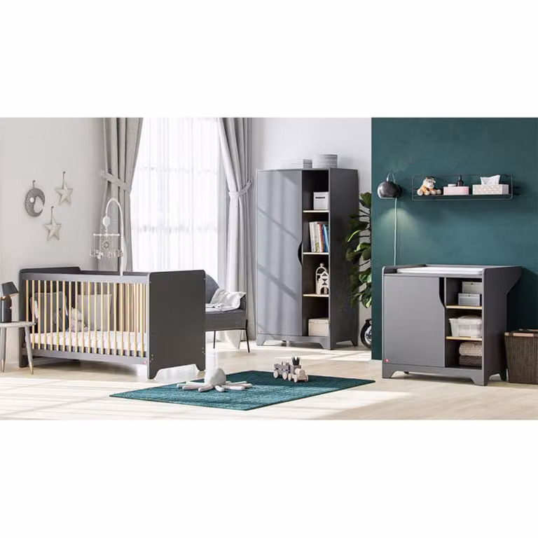 Set de dormitorio para bebés Vox en gris y madera con cuna, cambiador, armario y cómoda