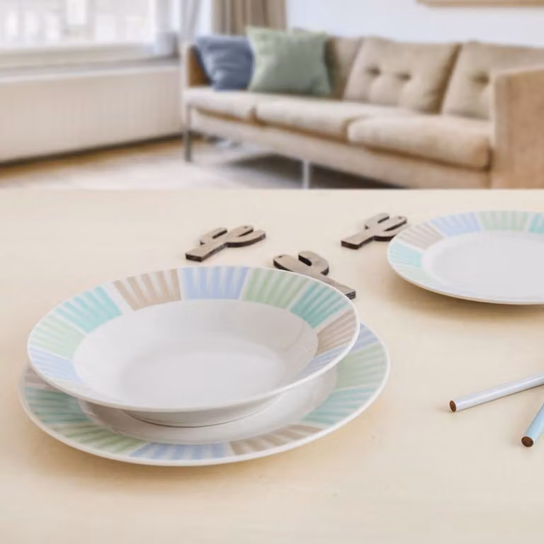 Juego de vajilla de porcelana Quid de 18 piezas en color blanco y multicolor para adultos