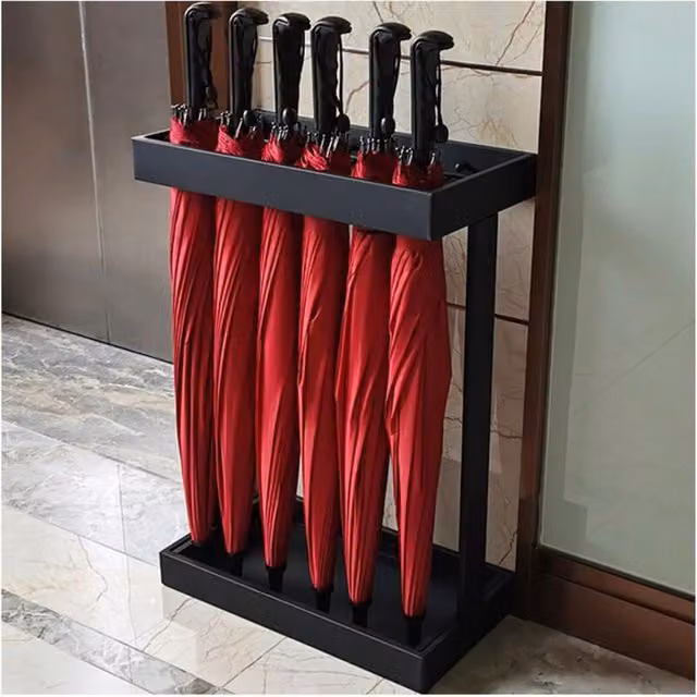 Soporte metálico para paraguas Elle con bandeja extraíble y estante organizador en color negro