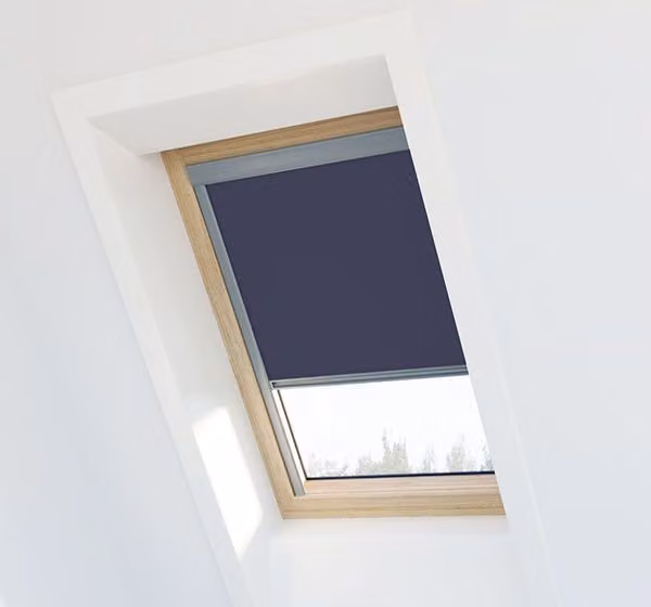 Estor opaco térmico AvosDim compatible con Velux Mk06, color azul