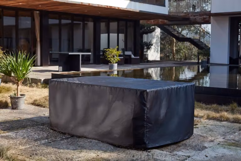 Funda impermeable de poliéster negra Concept Usine para conjunto de jardín de resina de 8 plazas