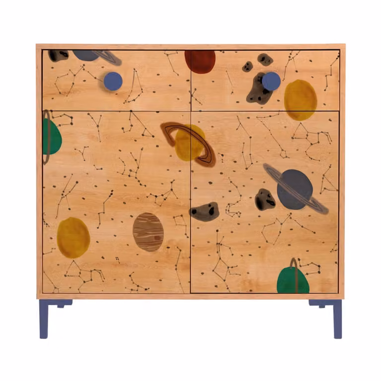 Cómoda moderna RNT by Really Nice Things con 2 puertas y 2 cajones con cierre suave en color roble y estampado abstracto para habitación infantil