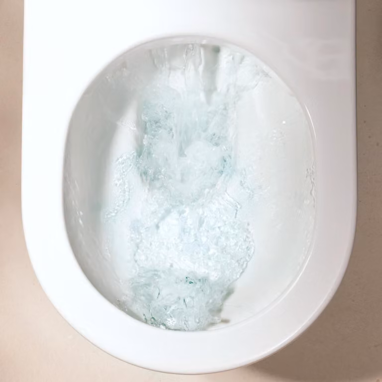 Inodoro de pie Hansgrohe EluPura Original S en cerámica blanca con salida horizontal, sistema de descarga AquaChannel, tecnología HygieneEffect y fijación oculta, An/P/Al: 36 x 64 x 40 cm