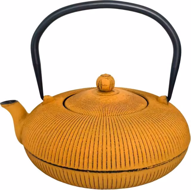 Tetera de hierro fundido Signes Grimalt en color amarillo de 1,2 l, An/P/Al: 18 x 21 x 10 cm