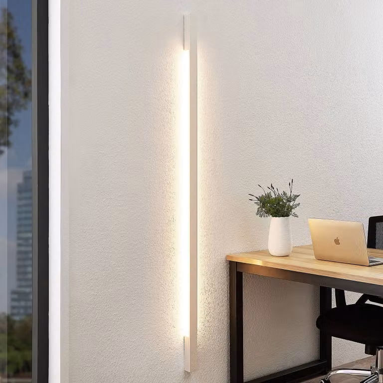 Aplique de pared LED Arcchio moderno en aluminio color blanco para pasillos con luz blanca cálida