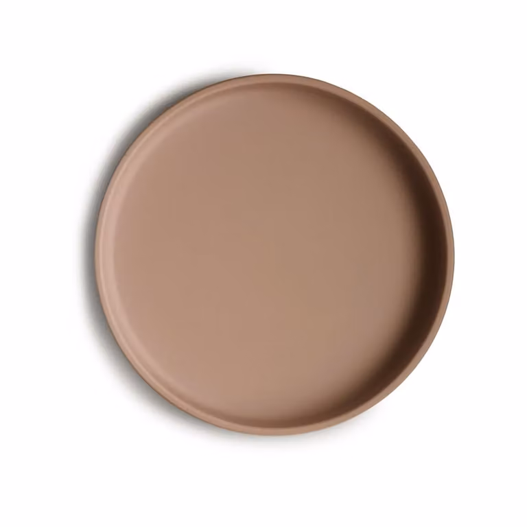 Plato con ventosa Mushie de silicona color beige apto para lavavajillas y microondas