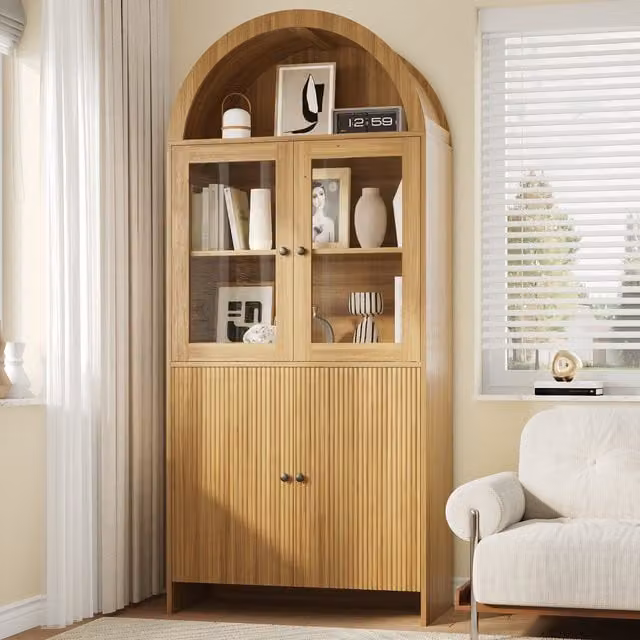 Aparador Alto Vitrina SOLKVUNZA de Diseño Orgánico Arqueado en Roble, con 2 Puertas de Vidrio y Relieve Ondulado, Estilo Escandinavo, Altura: 176 cm