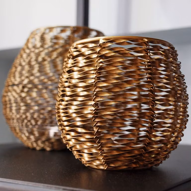 Portavelas decorativo de hierro Sia Deco en color dorado para tealight o vela pillar, redondo, Altura: 10 cm