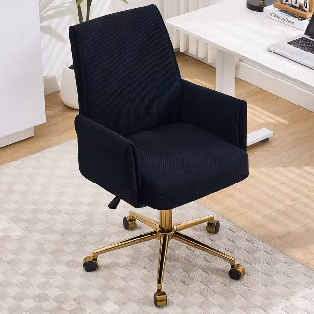 Silla de oficina ergonómica giratoria Kellany con tapicería de pana a rayas en negro y detalles dorados para hogar u oficina