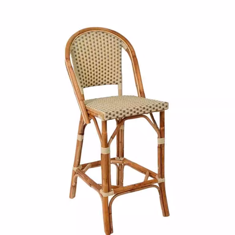 Taburete alto de ratán Abeya de MISTERWILS FURNITURE FOR FREE SOULS, color beige, An/P/Al: 48 x 58 x 110 cm