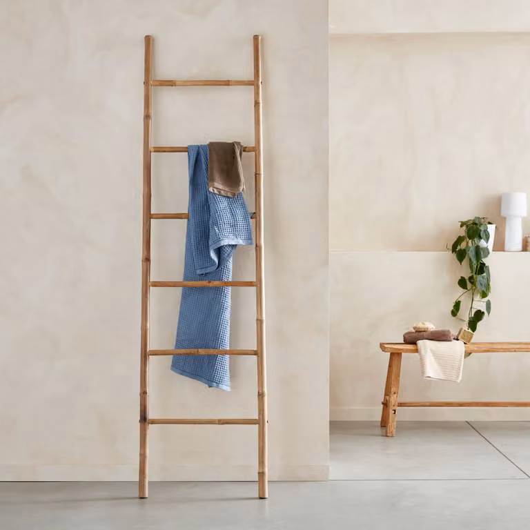 Escalera decorativa de bambú SWEEEK con 6 montantes, color beige, An/P/Al: 52 x 3 x 190 cm