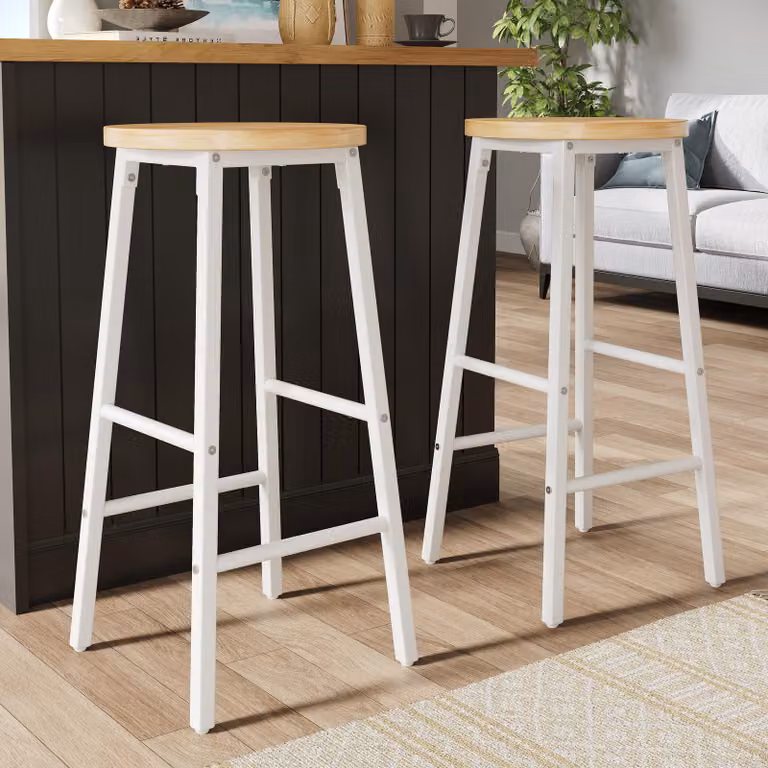 Juego de 2 taburetes de bar MODFU con patas ajustables y reposapiés, diseño de madera y estructura de metal blanco, An/P/Al: 30 x 30 x 63 cm
