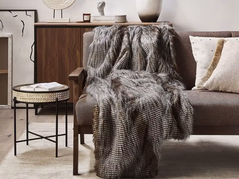 Manta de pelo sintético Beliani en color marrón estilo boho para adultos An/P: 220 x 180 cm