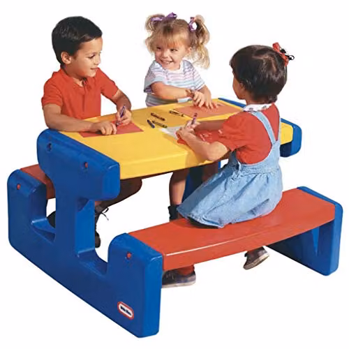 Mesa de picnic Little Tikes para niños con capacidad para 6 personas en colores multicolores para jardín o cuarto infantil
