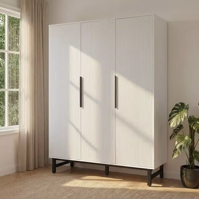 Armario NYLA Home Deluxe con puertas correderas y espejo en color blanco, An: 150 cm, P: 60 cm, Al: 200 cm
