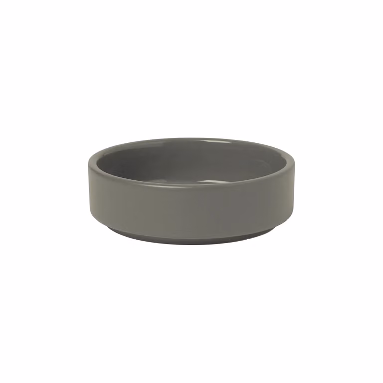 Cuenco de servicio Blomus en peltre color gris plata con diámetro de 10 cm
