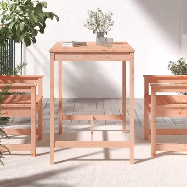Mesa de jardín SYFAX de madera maciza Douglas en color marrón, An/P/Al: 121 x 82,5 x 110 cm