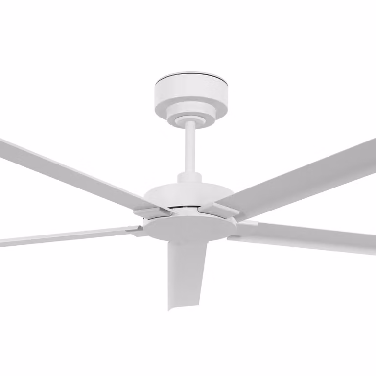 Ventilador de techo Monza de Beacon Lighting en color blanco, motor DC silencioso, diámetro: 152 cm, acabado en aluminio y protección IP55