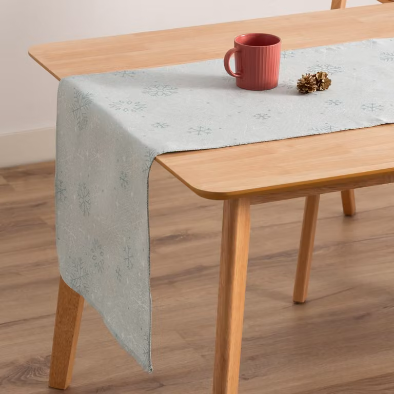Camino de mesa de Navidad Gamusi en jacquard de algodón con diseño de estrellas, color blanco y plata, An/P: 45 x 135 cm