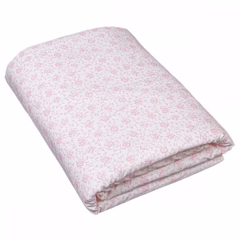 Edredón Laura Ashley Baby con diseño de alfabeto en color rosa, confeccionado en algodón y microfibra, An/P/Al: 140 x 100 cm