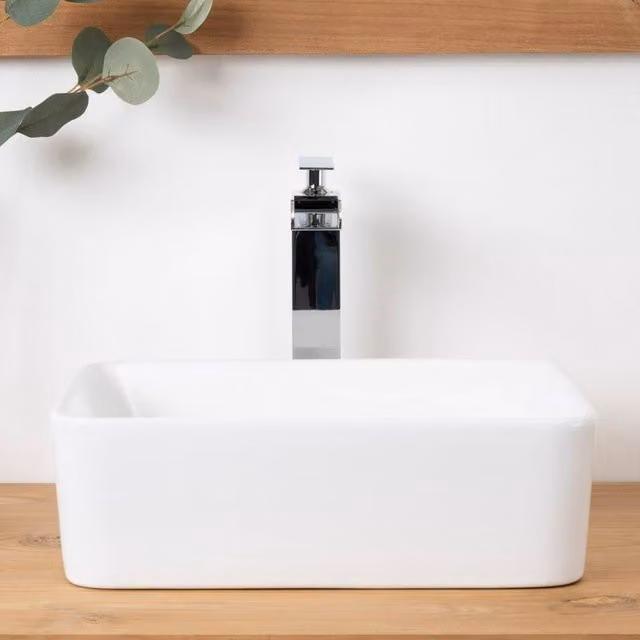 Lavabo rectangular sobre encimera Gordon de la colección Wanda Collection en cerámica blanca An: 40 cm, P: 30 cm, Al: 13 cm