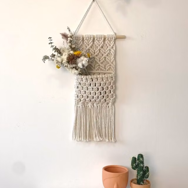 Tapiz de pared macramé KEABBA con bolsillos estilo bohemio, diseño geométrico abstracto en algodón beige, An/Al: 50 x 30 cm