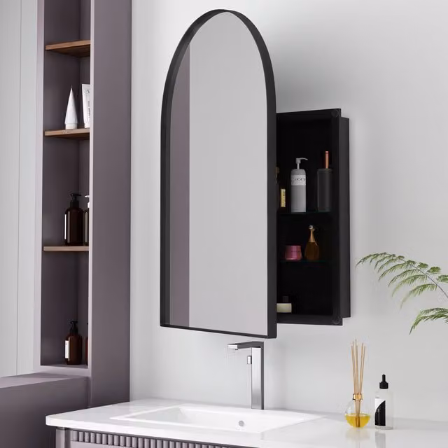 Armario de baño REDOM con espejo y puertas de cristal, estantes internos y acabado en metal negro mate para instalación mural