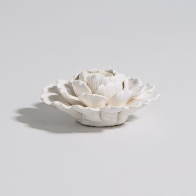Portavelas de cerámica blanco para tealight de estilo minimalista y orgánico de Maisons du Monde