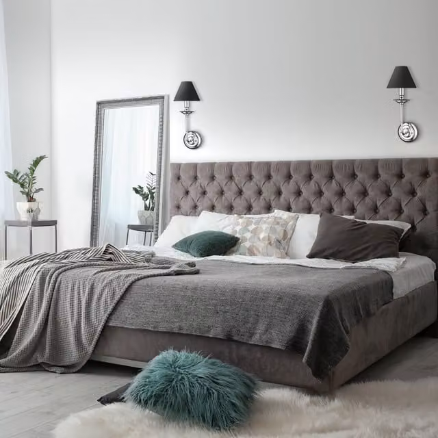 Aplique de pared Glamour Light Prestige en acero negro y plata para dormitorio o salón con casquillo E14 e IP20