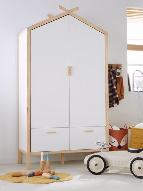 Armario cabaña Robinson de Vertbaudet en color blanco para habitación infantil con cajones internos y estantes