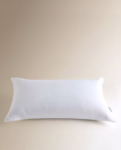 Almohada de fibra hollofill El Corte Inglés blanca, firme y transpirable para adultos
