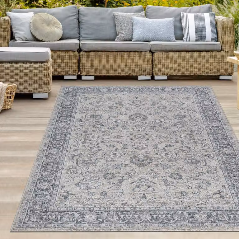 Alfombra de exterior Teppich-Traum con diseño ornamental clásico en color gris, An/P: 80 x 300 cm