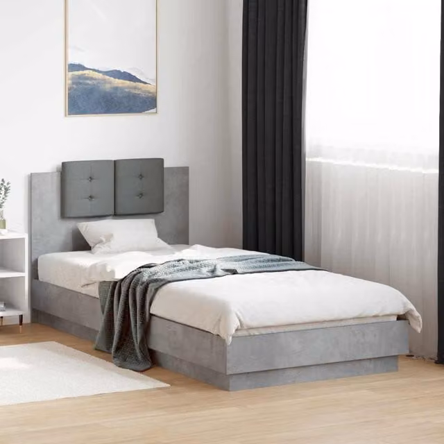 Estructura de cama moderna Maison Exclusive con cabecero tapizado en gris, iluminación integrada y puerto de carga USB